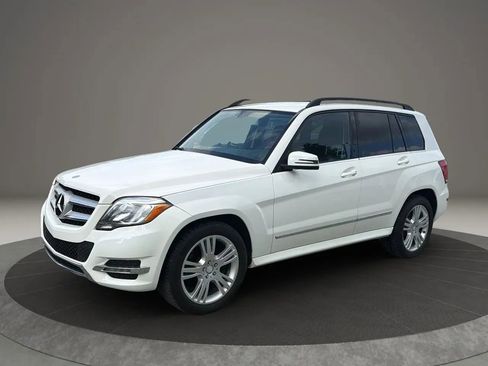 Used 2015 Mercedes-Benz GLK 350 2WD image 2