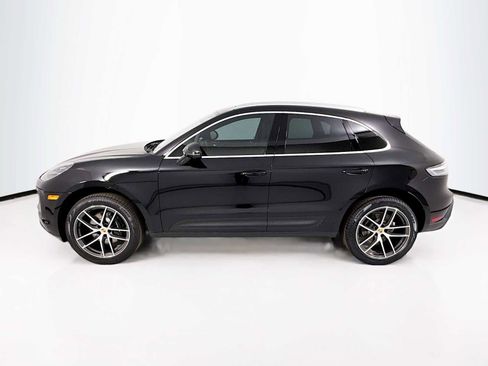 New 2026 Porsche Macan image 2