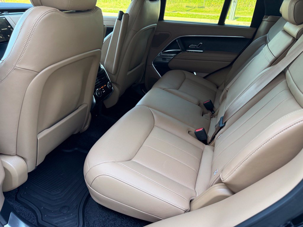 Used 2026 Land Rover Range Rover SE AWD/4WD image 7