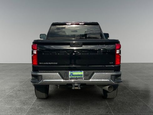 Used 2024 Chevrolet Silverado 2500 LT w/ Convenience Package AWD/4WD image 9