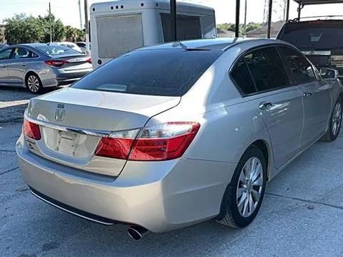 Used 2015 Honda Accord EX-L image 8