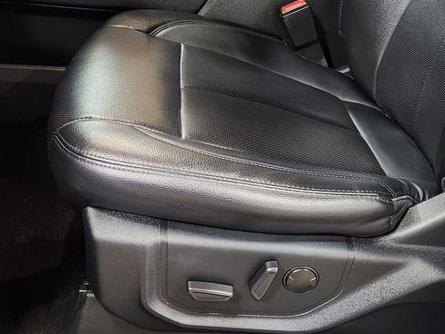 Used 2021 Ford Expedition Max XLT image 47