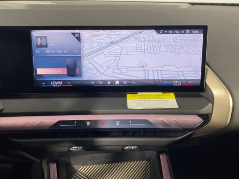 Used 2025 BMW X3 xDrive30i w/ Convenience Package image 22