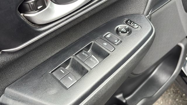 Used 2019 Honda CR-V EX image 25
