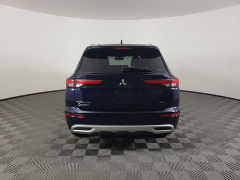 Used 2022 Mitsubishi Outlander SEL image 4