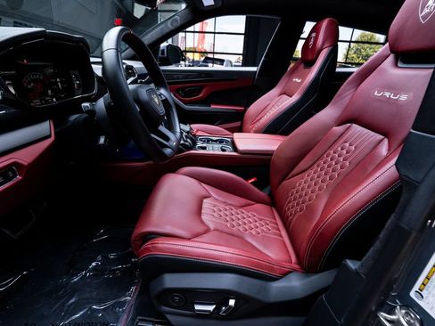 Used 2023 Lamborghini Urus S AWD/4WD image 31