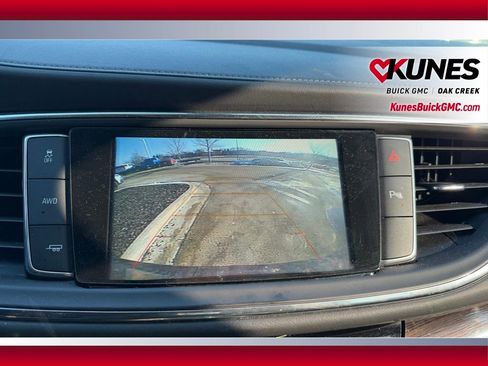 Used 2018 Buick Enclave Essence w/ Trailering Package image 25