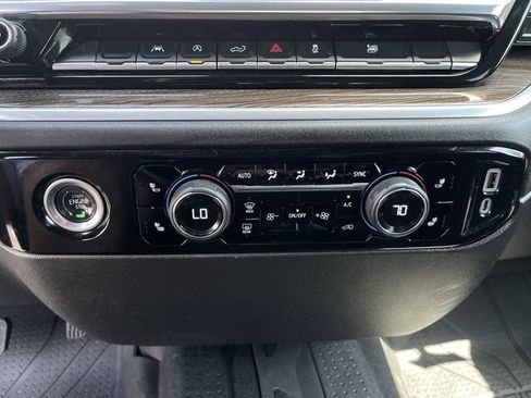Used 2022 Chevrolet Silverado 1500 RST AWD/4WD image 19