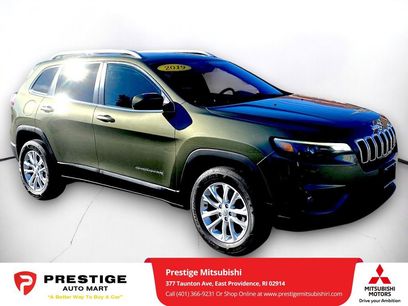 Used 2019 Jeep Cherokee Latitude w/ Popular Appearance Group