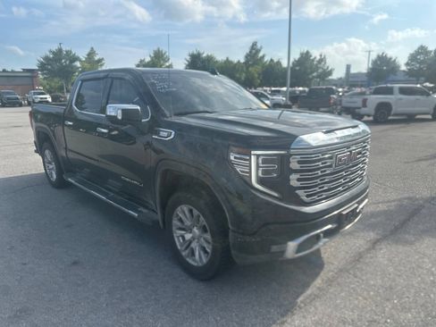 Used 2023 GMC Sierra 1500 Denali AWD/4WD image 3