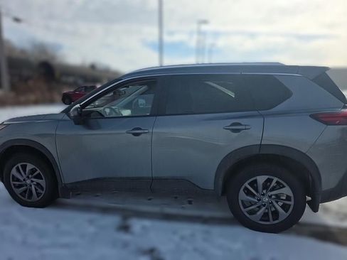 Certified 2023 Nissan Rogue SV w/ SV Premium Package image 6