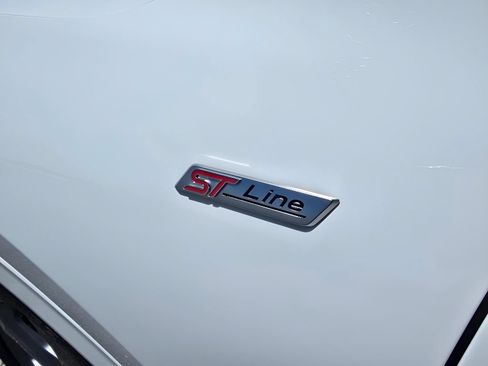 Used 2023 Ford Escape ST-Line Select AWD/4WD image 10