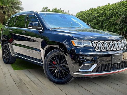 Used 2018 Jeep Grand Cherokee Summit w/ Platinum Series Group AWD/4WD image 9