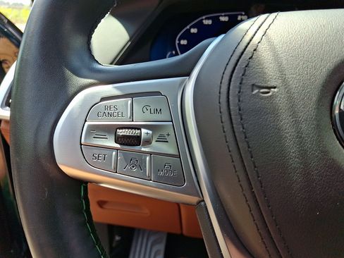 Used 2022 BMW ALPINA XB7 AWD/4WD image 18