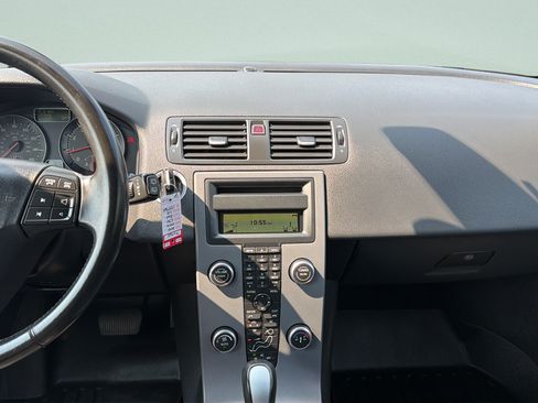 Used 2010 Volvo C30 T5 FWD image 11