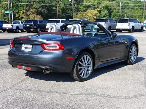 Used 2019 FIAT 124 Spider Lusso RWD image 3