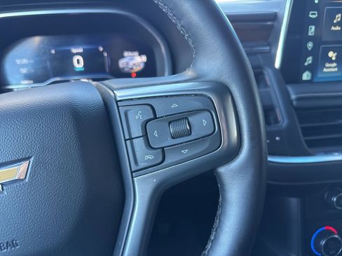 Used 2023 Chevrolet Suburban Premier image 35