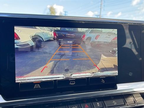 New 2026 GMC Sierra 1500 Elevation image 18