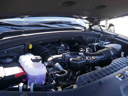 New 2025 Jeep Grand Cherokee Laredo X image 9