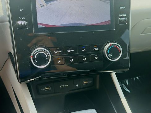 Used 2023 Hyundai Tucson SEL FWD image 12
