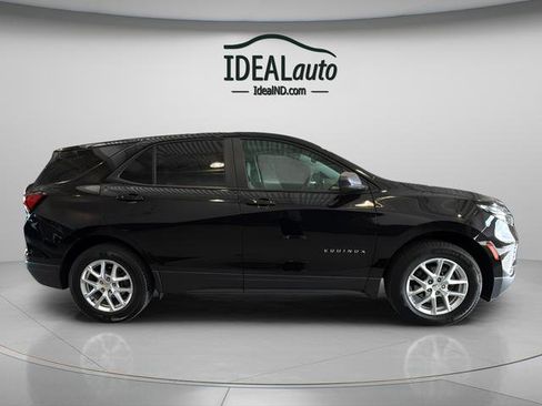 Used 2024 Chevrolet Equinox LS w/ LS Convenience Package AWD/4WD image 12