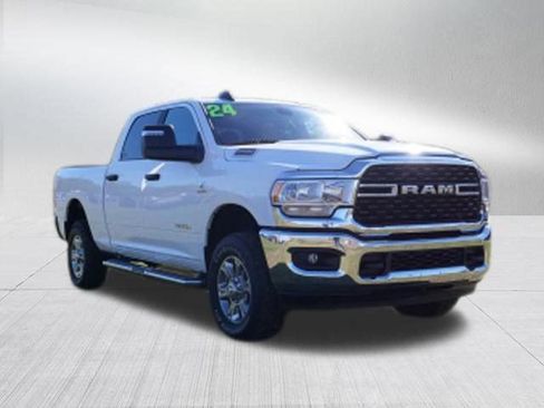 Used 2024 RAM 2500 Big Horn AWD/4WD image 10