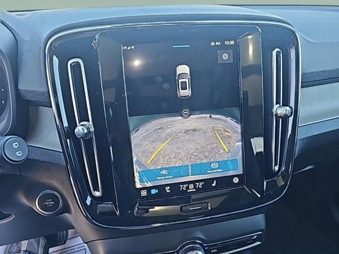 Used 2023 Volvo XC40 B5 Plus w/ Protection Package Premier image 24