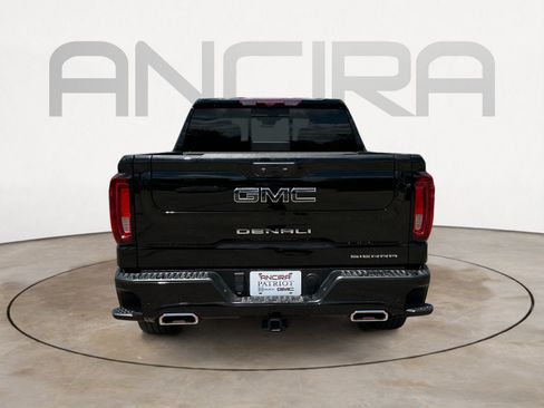 Used 2023 GMC Sierra 1500 Denali Ultimate AWD/4WD image 9