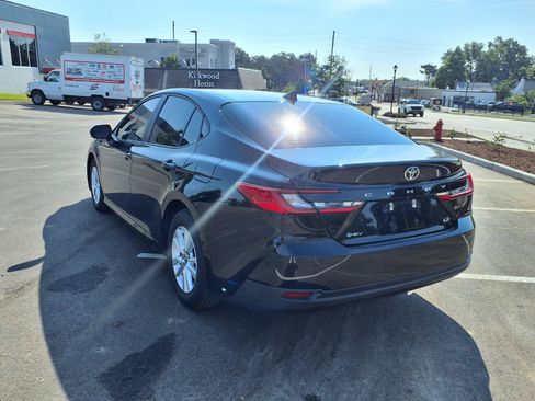 Used 2025 Toyota Camry LE FWD image 26