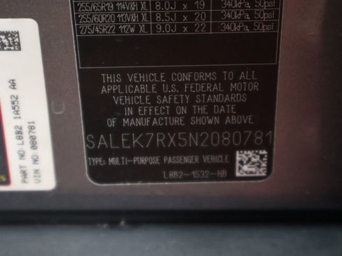Used 2022 Land Rover Defender 110 AWD/4WD image 42