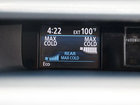 Used 2014 Toyota Sienna LE FWD image 34