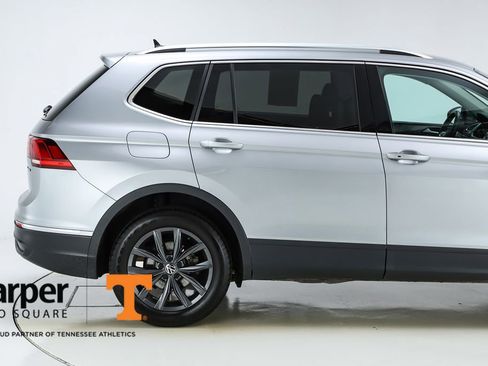 Used 2022 Volkswagen Tiguan SE image 11