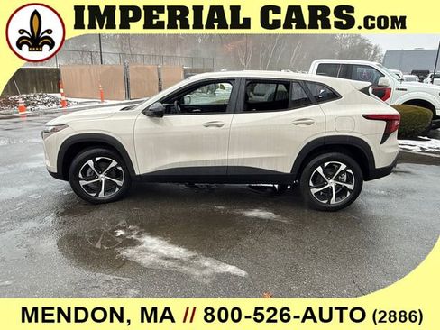 New 2026 Chevrolet Trax RS w/ Sunroof Package image 6