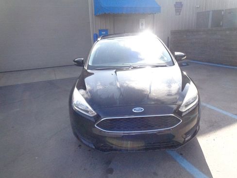 Used 2015 Ford Focus SE image 4