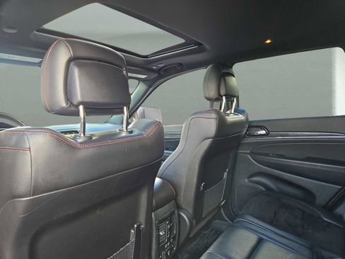 Used 2021 Jeep Grand Cherokee Trailhawk w/ Premium Lighting Group image 18