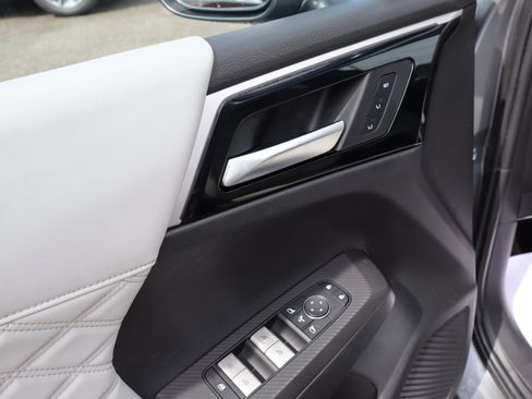 Used 2022 Mitsubishi Outlander SEL AWD/4WD image 19