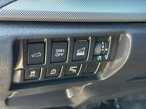 Used 2019 Subaru Forester Limited image 17