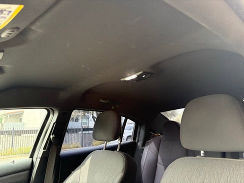 Used 2013 Chrysler 200 Touring w/ S Exterior Appearance Pkg image 9