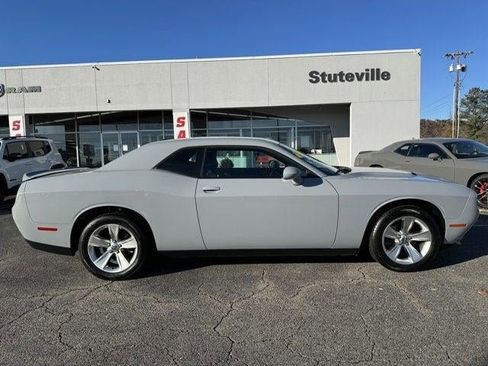 Certified 2021 Dodge Challenger SXT image 2