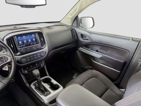 Used 2022 Chevrolet Colorado LT w/ LT Convenience Package image 24