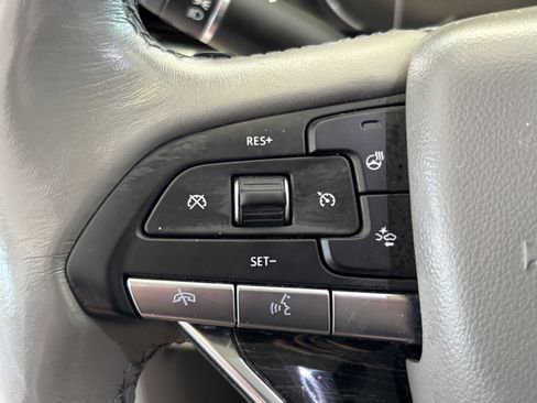 Used 2021 Cadillac XT6 Premium Luxury w/ LPO, Floor Liner Package image 11