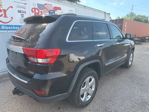 Used 2013 Jeep Grand Cherokee Limited image 3