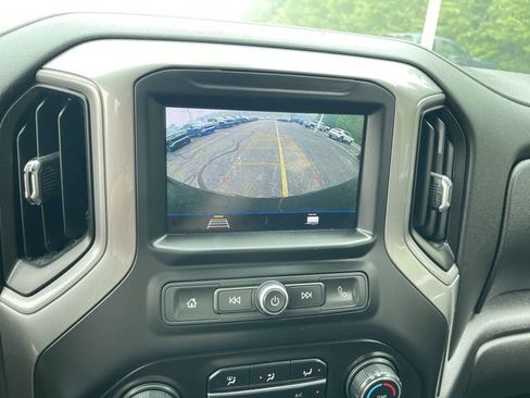 Certified 2020 Chevrolet Silverado 1500 Custom w/ Custom Value Package AWD/4WD image 14
