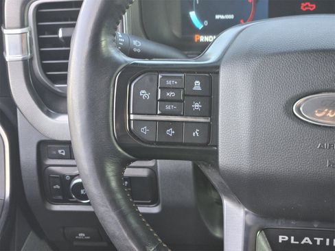 Used 2024 Ford F250 Platinum image 26