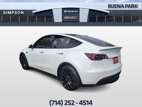 Used 2022 Tesla Model Y Performance AWD/4WD image 6