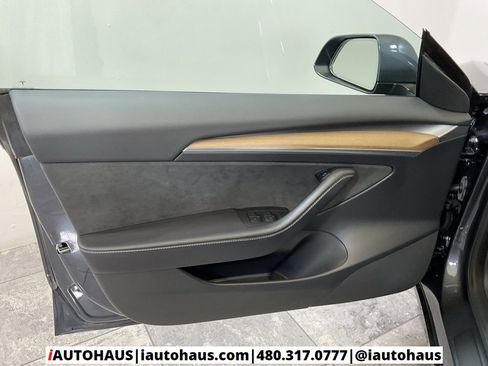 Used 2023 Tesla Model 3 Performance image 39