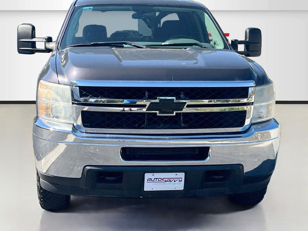 Used 2011 Chevrolet Silverado 2500 W/T AWD/4WD image 2