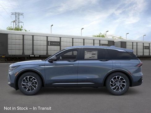 New 2026 Lincoln Nautilus Premier image 25