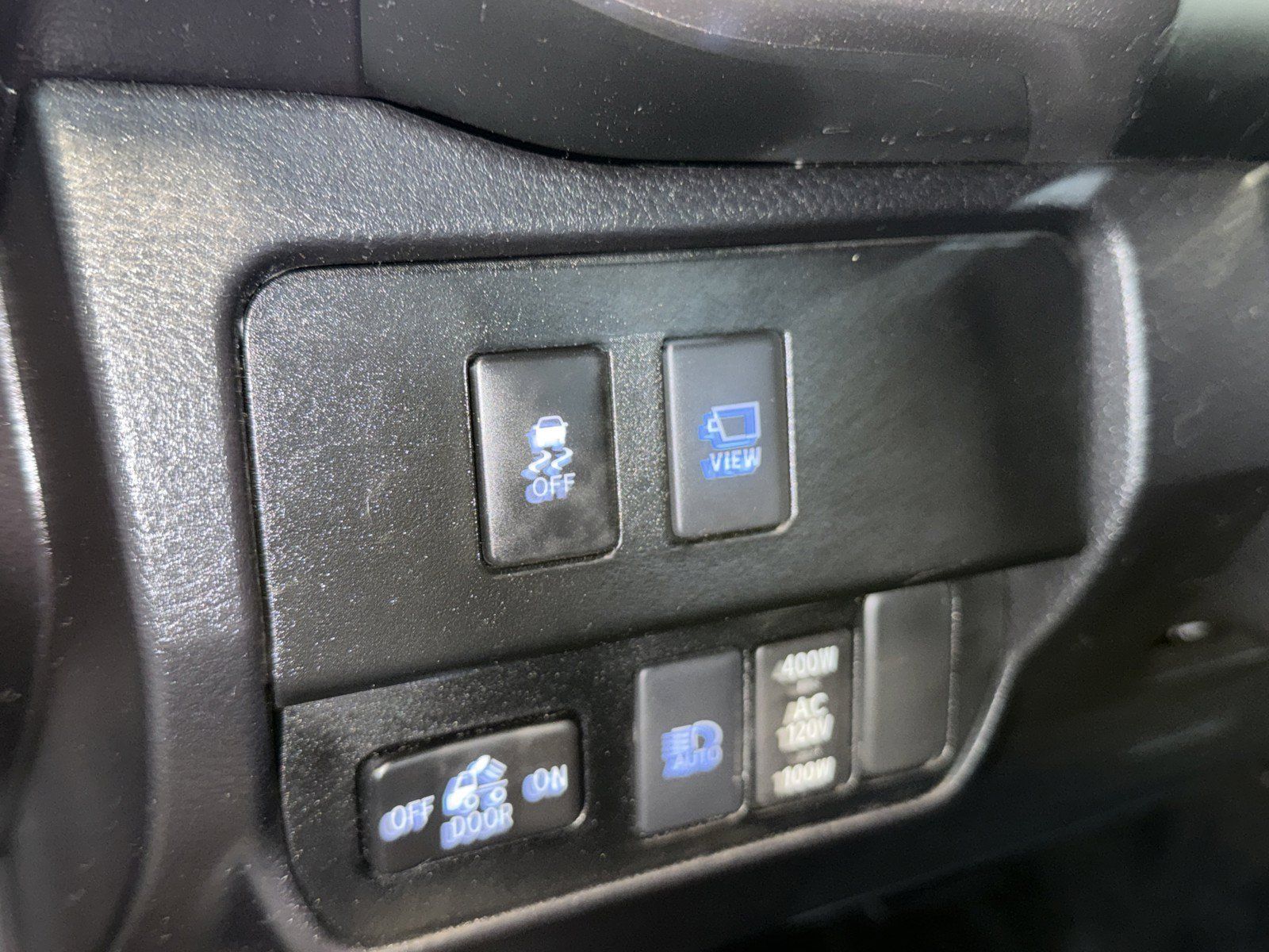 Used 2022 Toyota Tacoma Limited w/ Nightshade Package AWD/4WD image 21