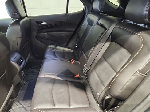 Used 2020 Chevrolet Equinox LT w/ Sport Edition image 19